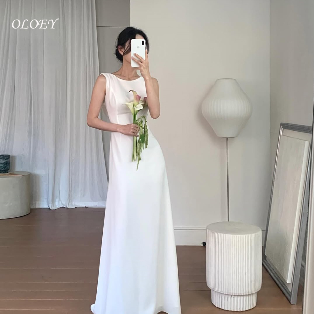 OLOEY ボートネックアイボリー韓国ウェディングパーティードレスカウル背中の開いたサテンカスタマイズされた花嫁のドレス背中の開いたブライダルドレスの写真撮影