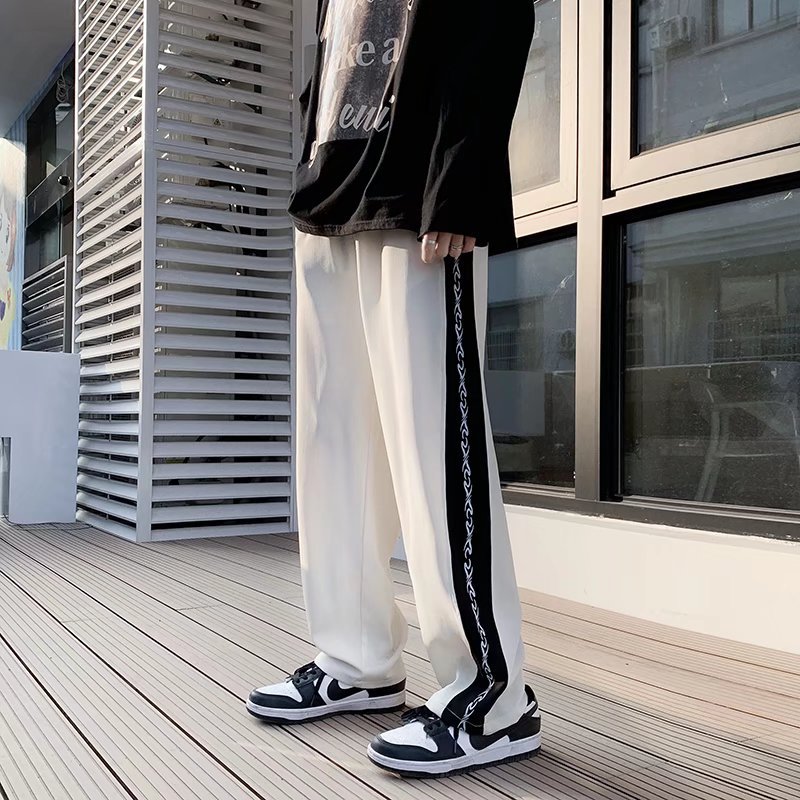 メンズパンツ新しいクールな男性の夏の新しいファッションメンズ居心地の良いズボンだぶだぶの軽量カジュアルストレートレッグ多用途トレンドパンツ
