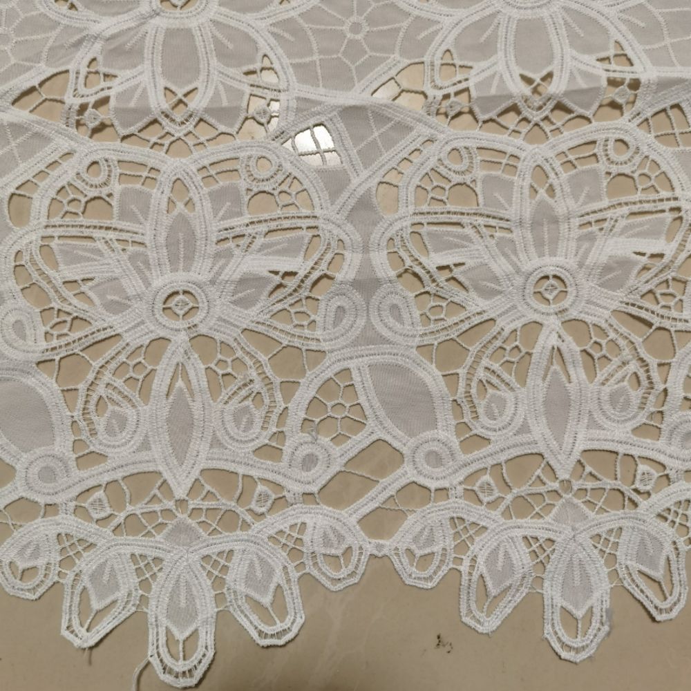 シフォンレーザーカット刺繍レース生地 eyelect 穴刺繍服女性ドレスアパレル正方形の幾何学的な