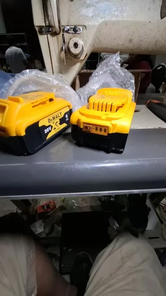 純正 Dewalt 20V 2.0AH リチウムイオン 5A.0H 6.0AH 9.0AH バッテリー充電器コンボが利用可能 DCB202 DCB205 DCB206 DCB209 DCB609 DCB1104
