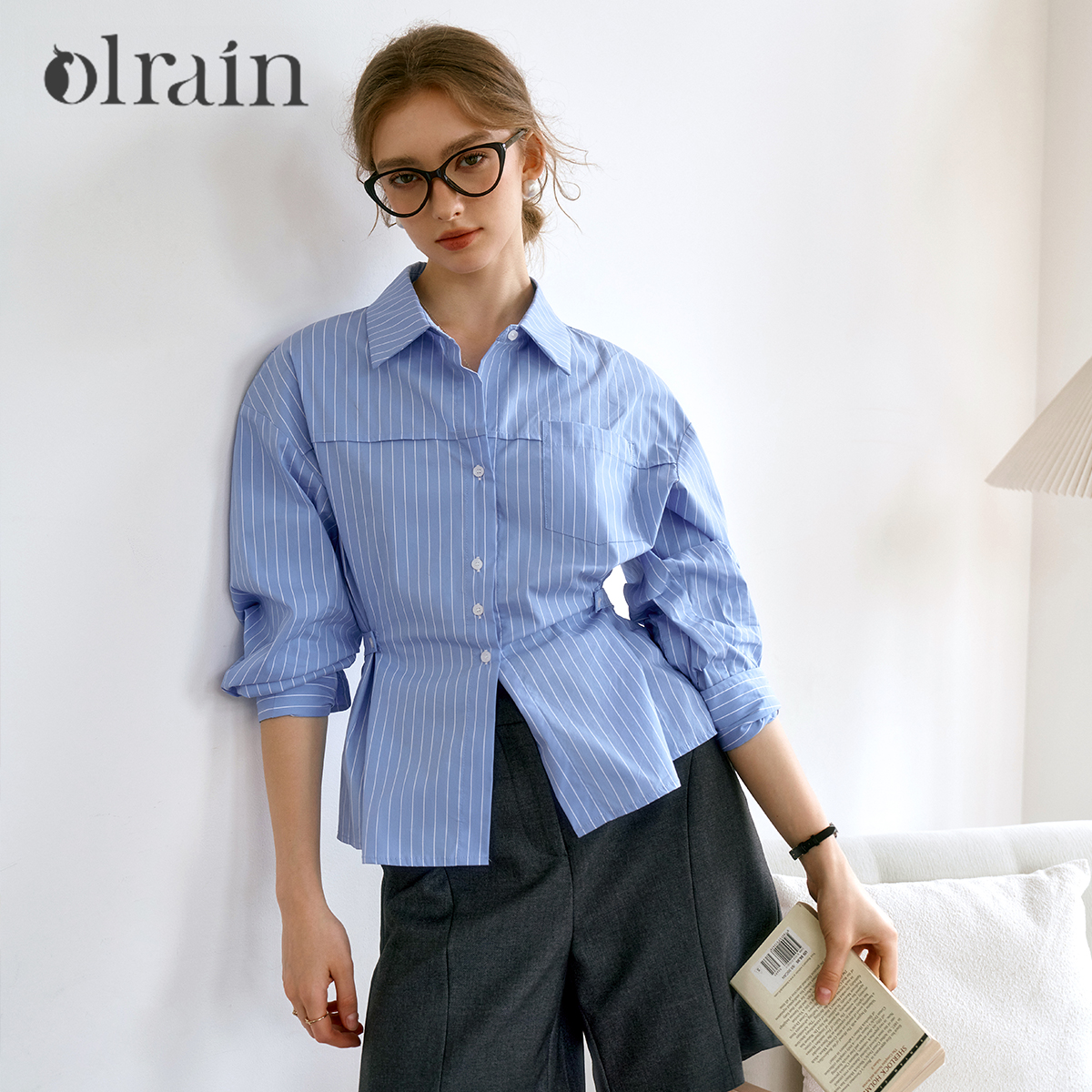 OLrain 女性フィットシャツ 2026 春秋フレンチストライプボタンアップ長袖ブラウス通勤婦人服 O24QC82815