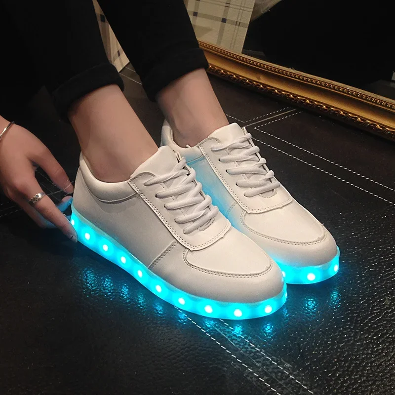 Luminous Sneakers for Women Casual Led Glowing Shoes for Men Fashion Flat Running LED Rechargeable Couple Shoes Кроссовкиженские