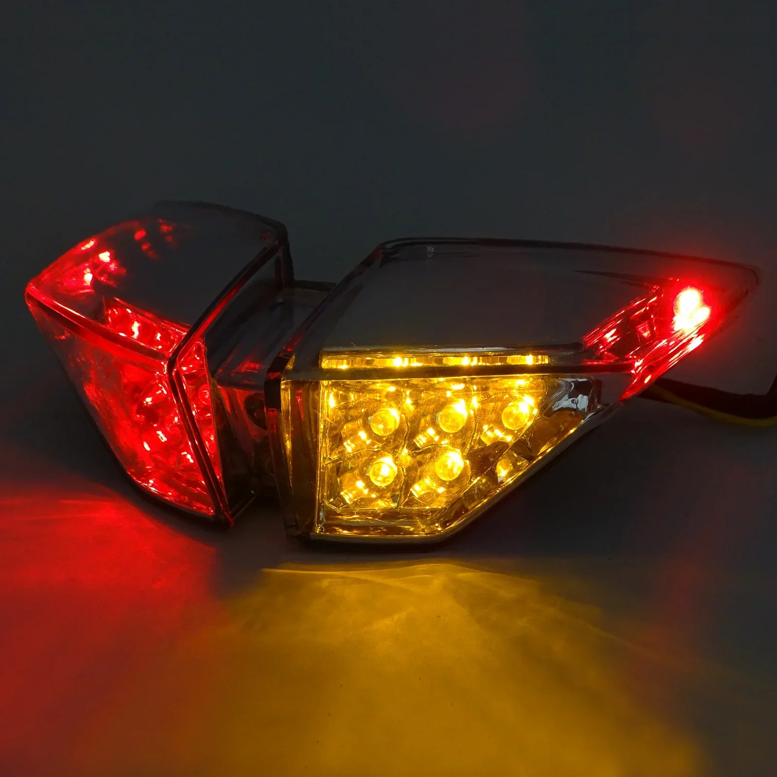 QMSTART レーシング E マーク LED 統合テールブレーキターンシグナルライト MV アグスタ Brutale 920 990 1090 / F4 1000 S/R/RR 2010-2016