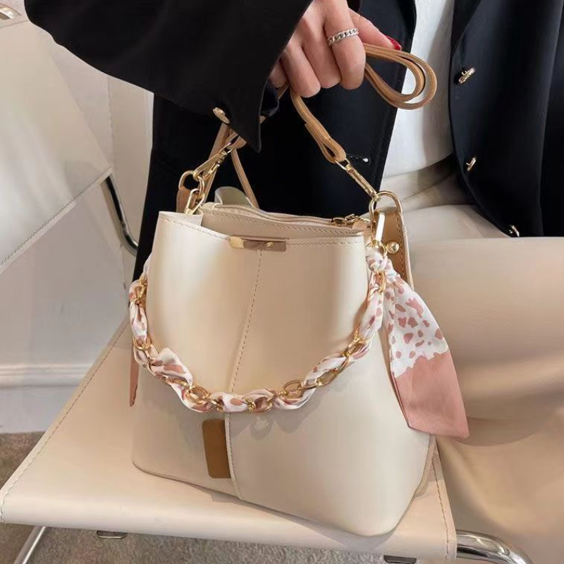 新しい高級ファッション女性のショルダーバッグ大容量バケットバッグリボンチェーンクロスボディバッグ通勤