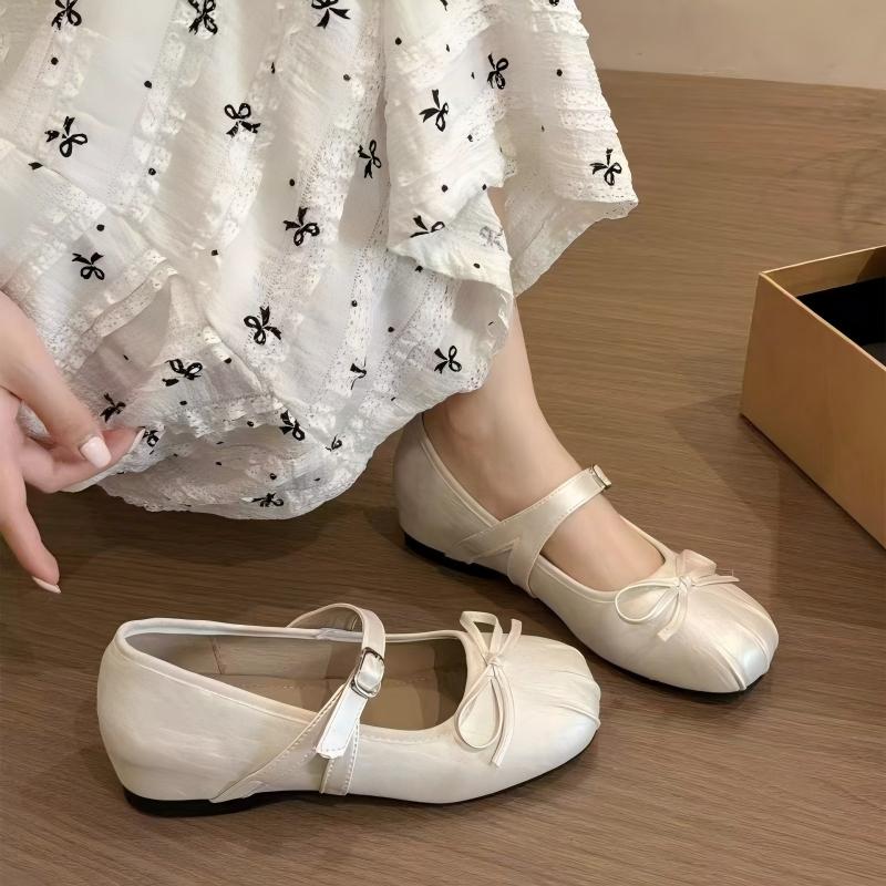 女性メリージェーンフラッツ蝶ネクタイレトロバレエシューズ甘いロリータプリーツドレスパンプスヴィンテージスクエアトゥアンクルストラップスリップオンローファー
