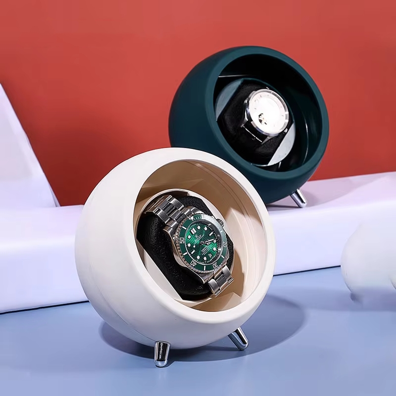 自動時計用ウォッチワインダー 機械式時計回転 スタイリッシュ コンパクト シングルウォッチワインダー ミニデスクトップ装飾