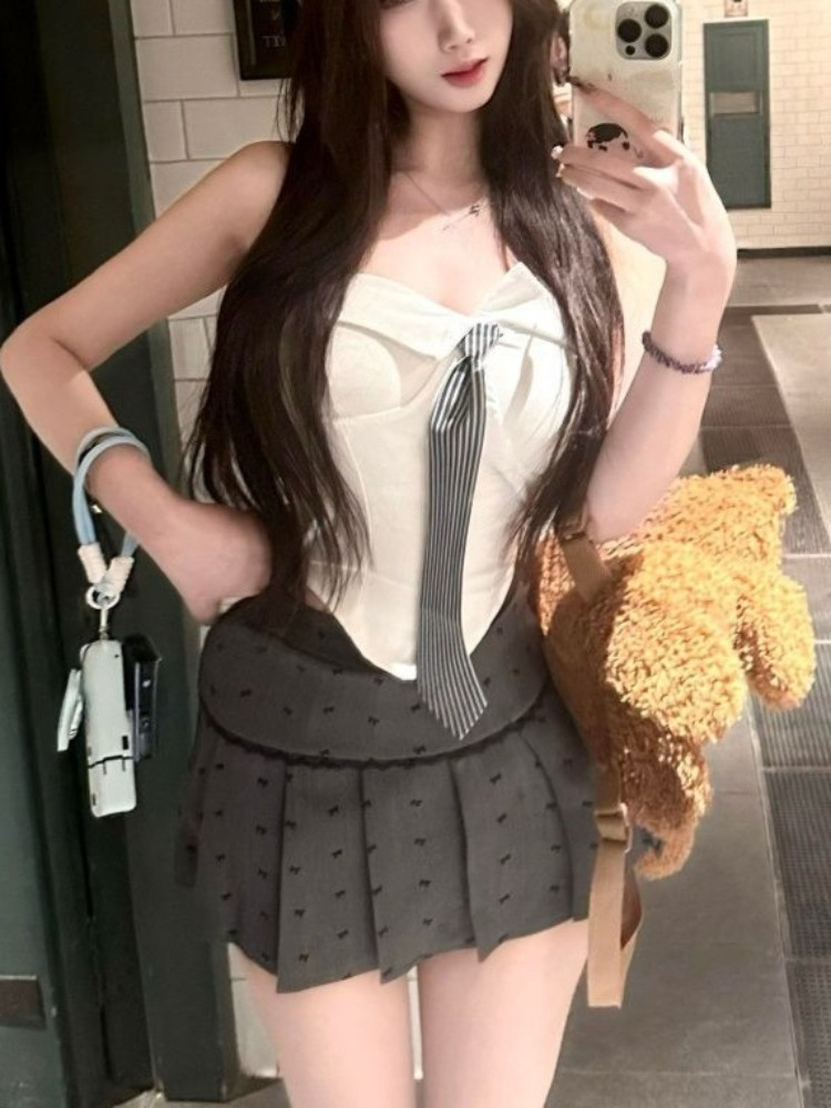 セクシーなフレンチエレガントなファッション 2 ピースセット女性ストラップレス Y2k トップスハイウエスト水玉プリーツスカート女性のスイートシックな衣装