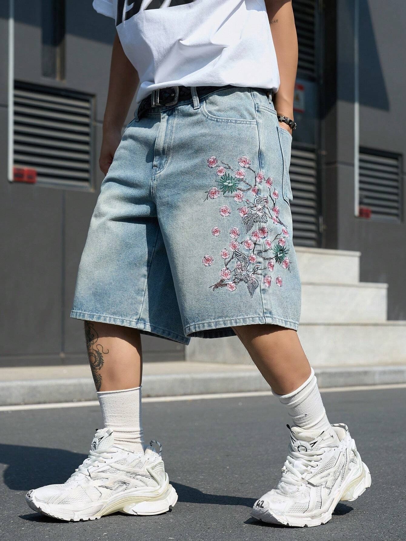 メンズ ライトブルー 桜刺繍 デニム ショートパンツ、ルーズ ワイドレッグ ストリートウェア トレンディ デニム カプリパンツ