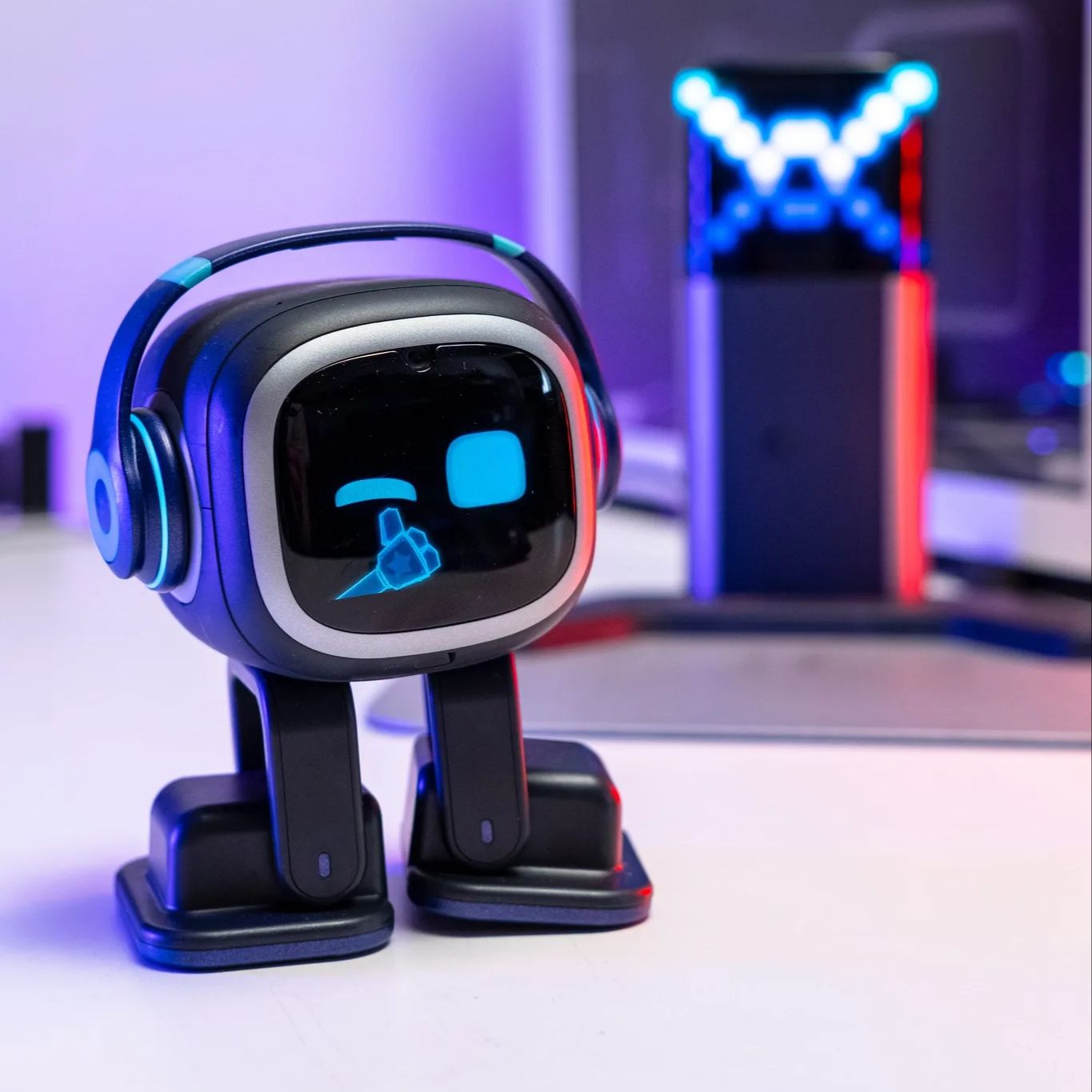 EMO スマート AI ロボット 2025 - 音声制御、顔認識