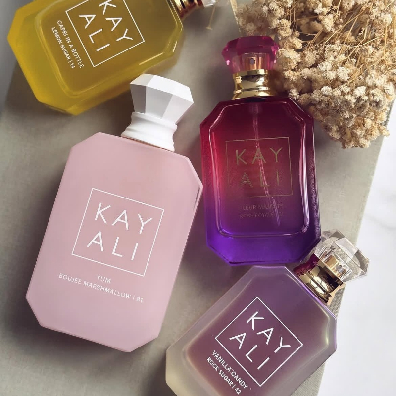 KAYALI ユニセックス香水 100 ミリリットルオードパルファム長期持続甘いフローラルフルーティーバニラキャンディの香りスムーズリッチ高級スプレー