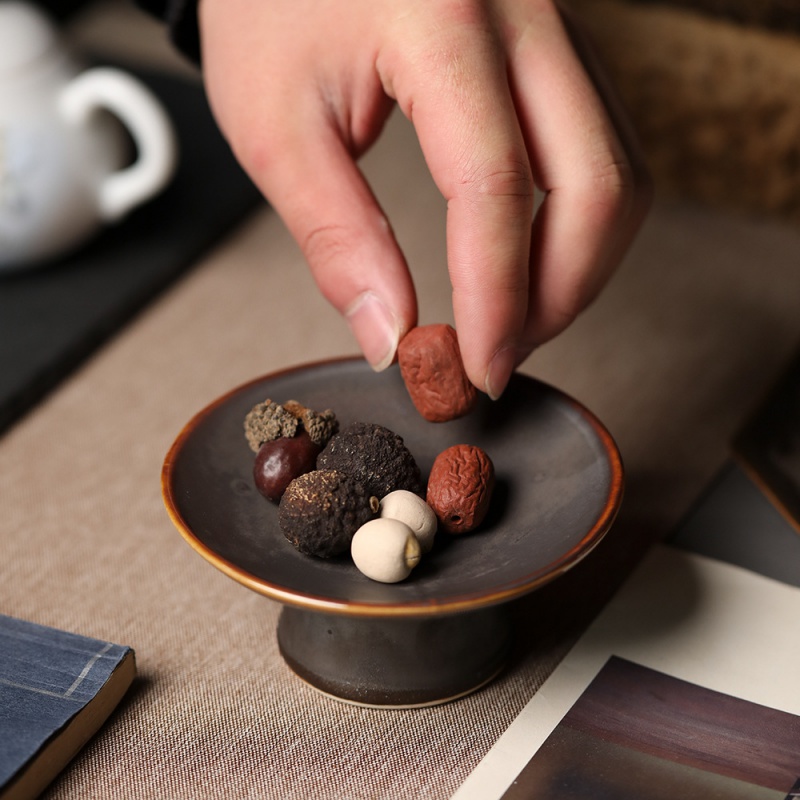 中国のドライフルーツコンポート シンプルで絶妙なお茶ハイフットプレート Ugyen 手作り食器 日本のハイフットプレート フルーツプラ