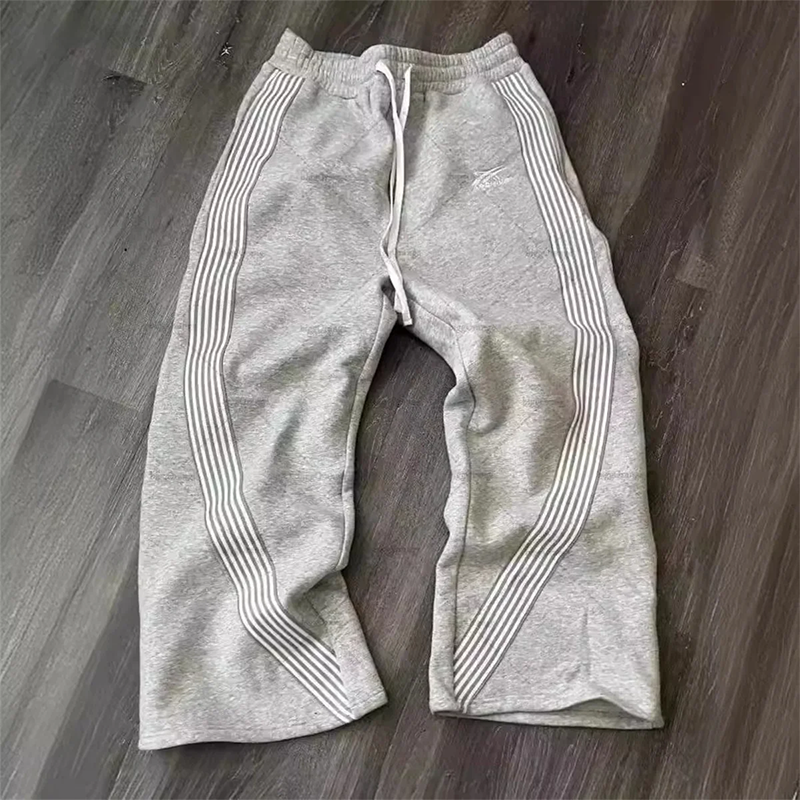 ヒップホップストリートパンツ男性カジュアルストライプスウェットパンツ春秋のカップルだぶだぶの弾性ウエストジョギングパンツハイストリートパンツ