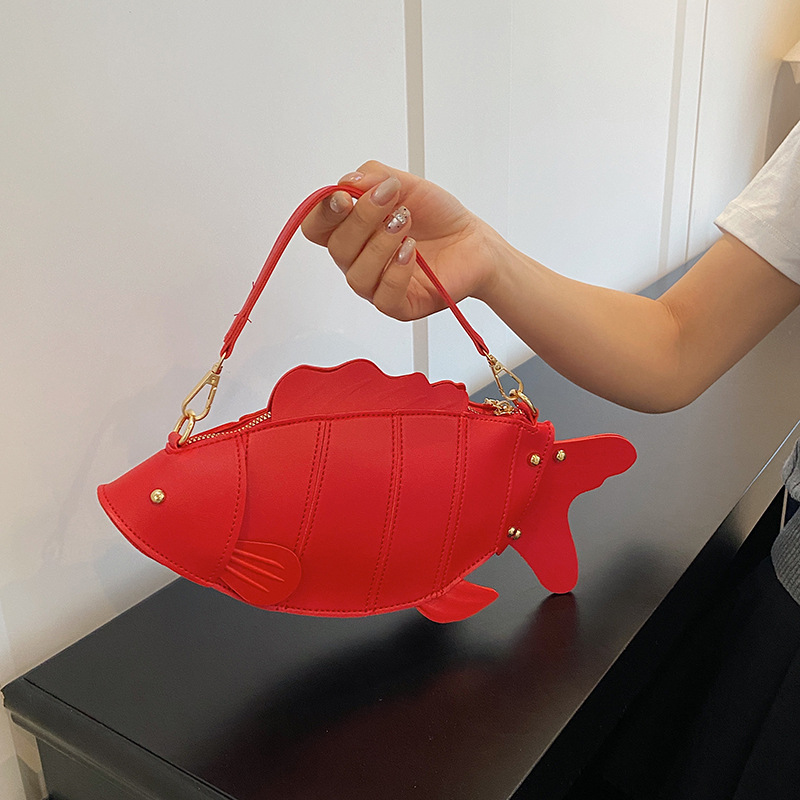 女性の 3D 魚の形をしたクロスボディバッグ ノベルティ アニマル PU レザー ショルダー 財布 面白い ミニ ハンドバッグ パーティー用