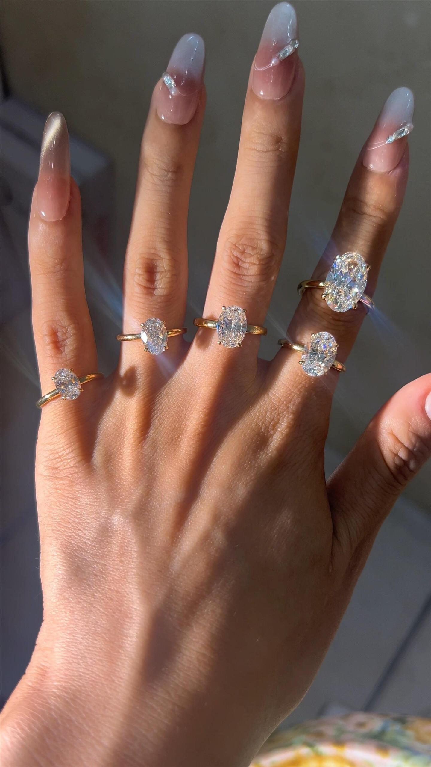 6CT 楕円ラボ グロウン ダイヤモンド シンプル 4 本爪結婚指輪、4CT CVD 14K ゴールド婚約指輪、ファインジュエリー プラチナ カスタムマッド