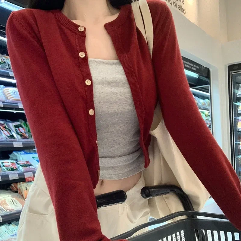 赤ラウンドネックセーターニットカーディガンアウターウェア女性 2024 新しい早春の服スリムフィットショート長袖トップ