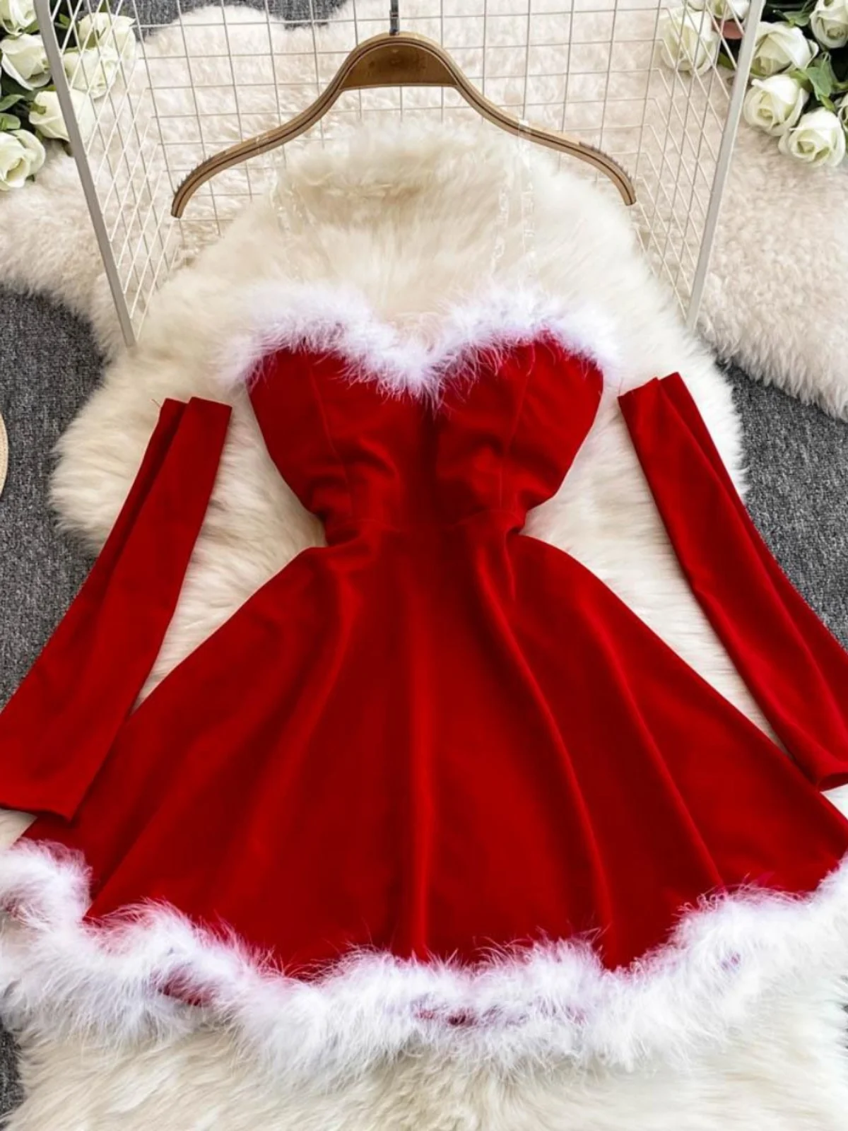 Foamlina 女性のクリスマスドレスセクシーなローカットウエスト薄い大きな振り子ふわふわスプライシングサスペンダーチューブリンドレスレッド