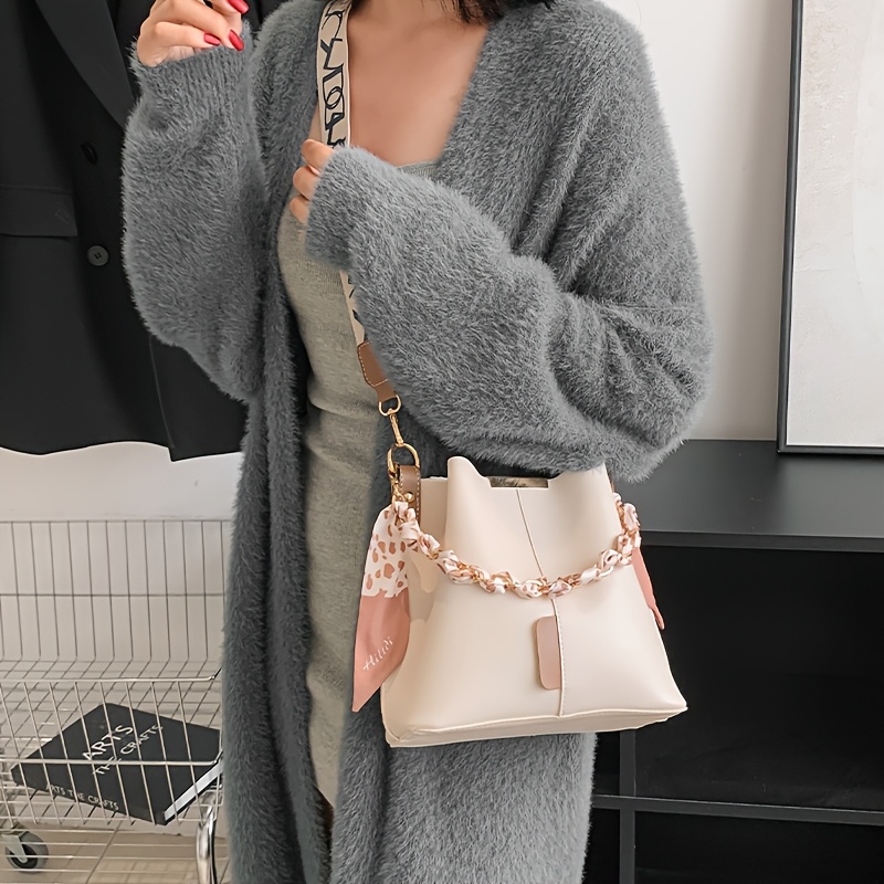 新しいファッションの女性のショルダーバッグ大容量リボンチェーンバケットバッグクロスボディバッグ毎日の通勤
