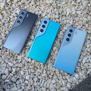 大人気のTECHNO CAMON 40 PROオリジナル16+1TB 48MP+108MP顔認証フルディスプレイ搭載Android 15スマートフォン