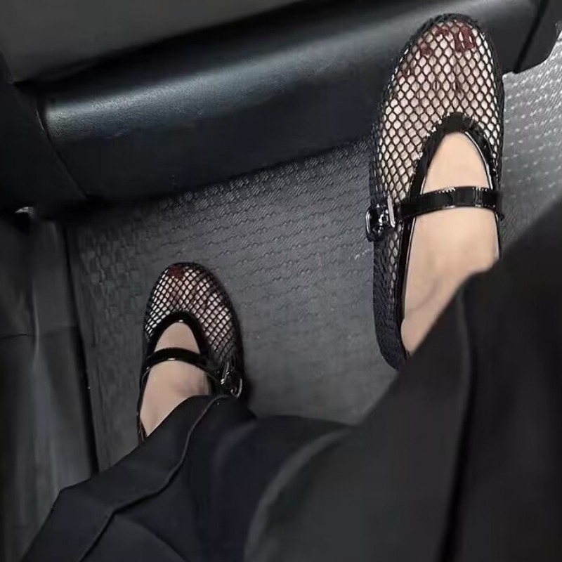 メッシュ黒バレエシューズ女性の夏の新しいフラット中空メッシュ通気性シングルシューズ網タイツの靴サンダル