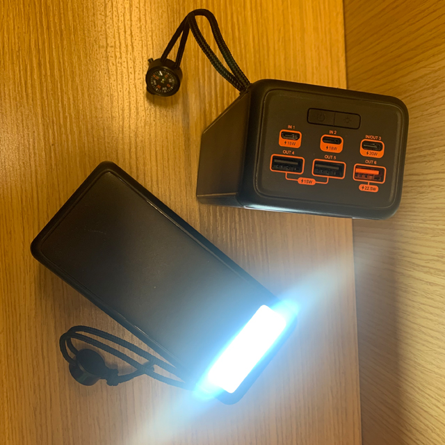 50000mAh 大容量パワーバンク、最大 22.5W PD 3.0 高速充電ポータブル USB C バッテリーパック、4 つの出力付き&3つの入力&液晶D