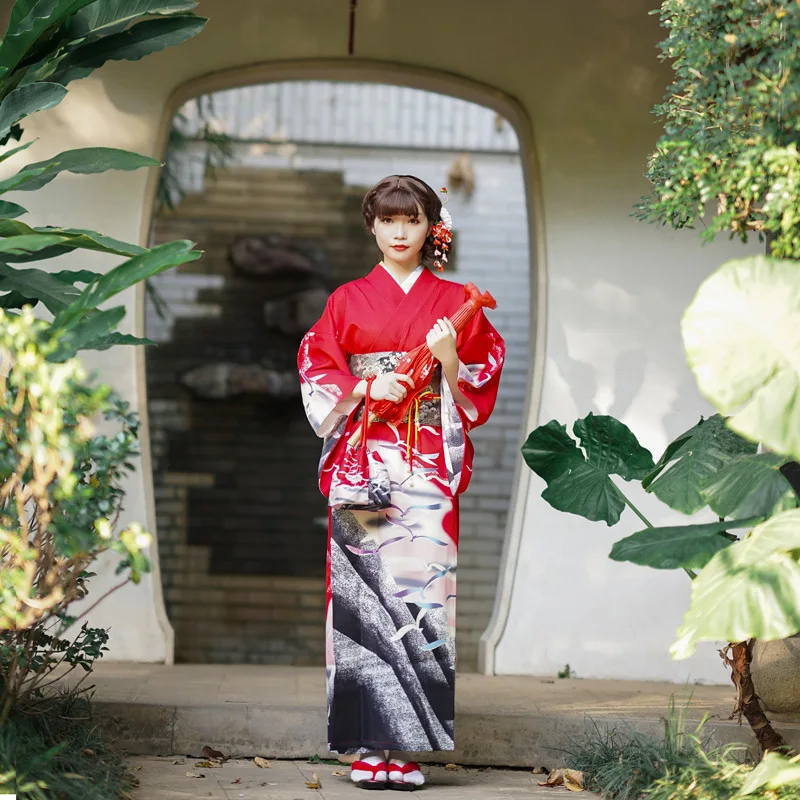 女性の日本の振袖着物伝統的な浴衣赤色鶴プリント写真撮影ロングドレスコスプレ衣装