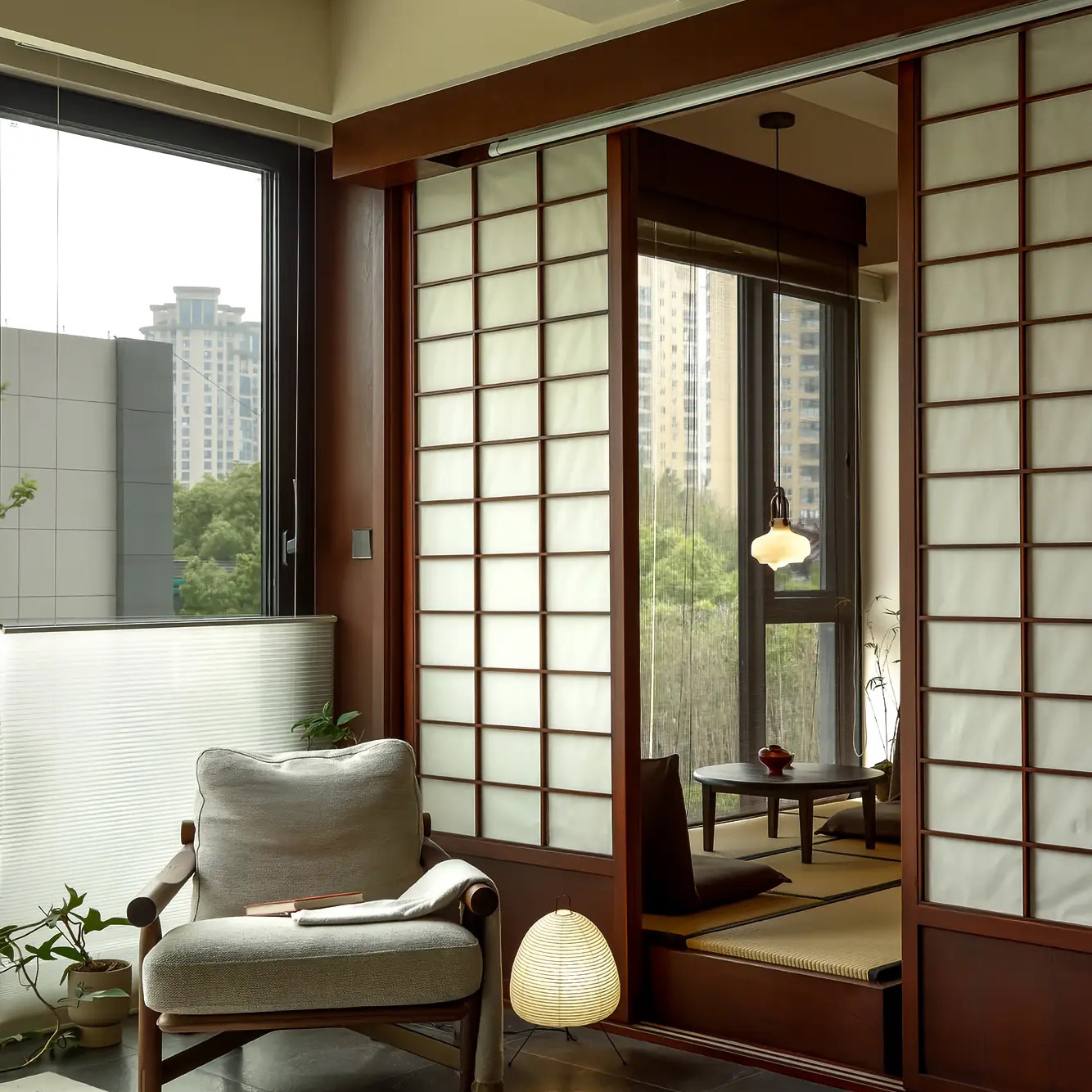 Personalized and Customizable Minimalist Solid Wood Finished Interior Sliding Door Partition Screen