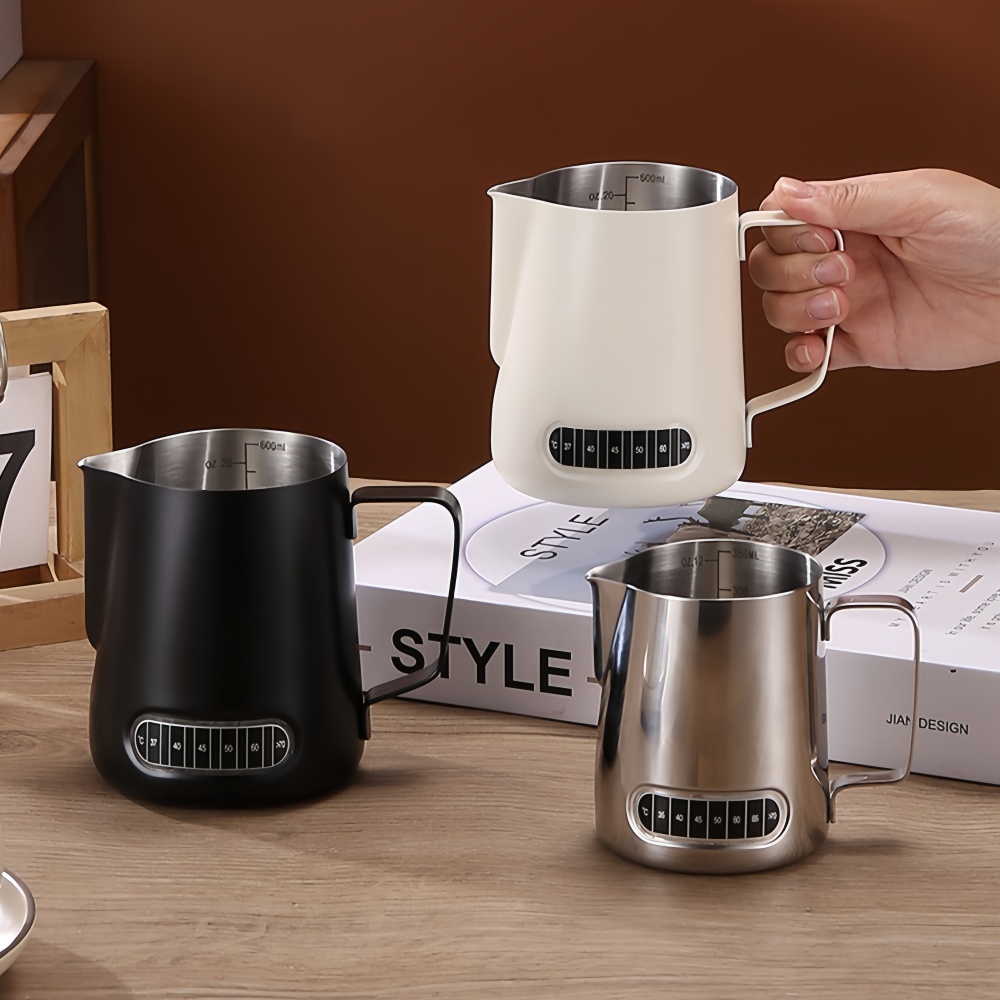コーヒーミルク泡立て器ジャグ温度感知パッチステンレス鋼の正確なスケールボリュームコントロール高度なプロフェッショナル CoffeeTool