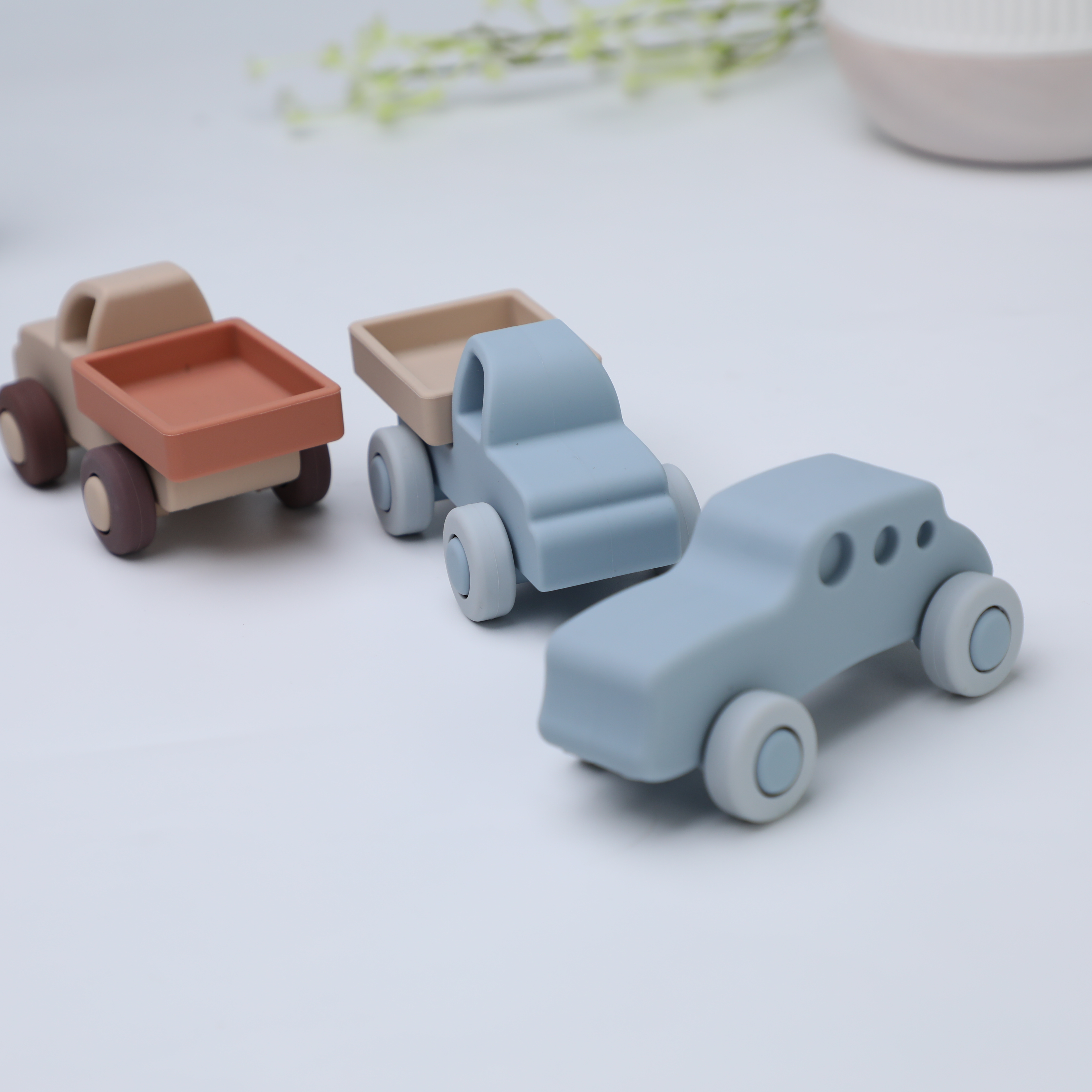 モンテッソーリ赤ちゃん教育シリコーンビルディングブロック車シリコーンベビーおしゃぶりおもちゃの車 0 12 ヶ月新生児シリコーン車のおもちゃ