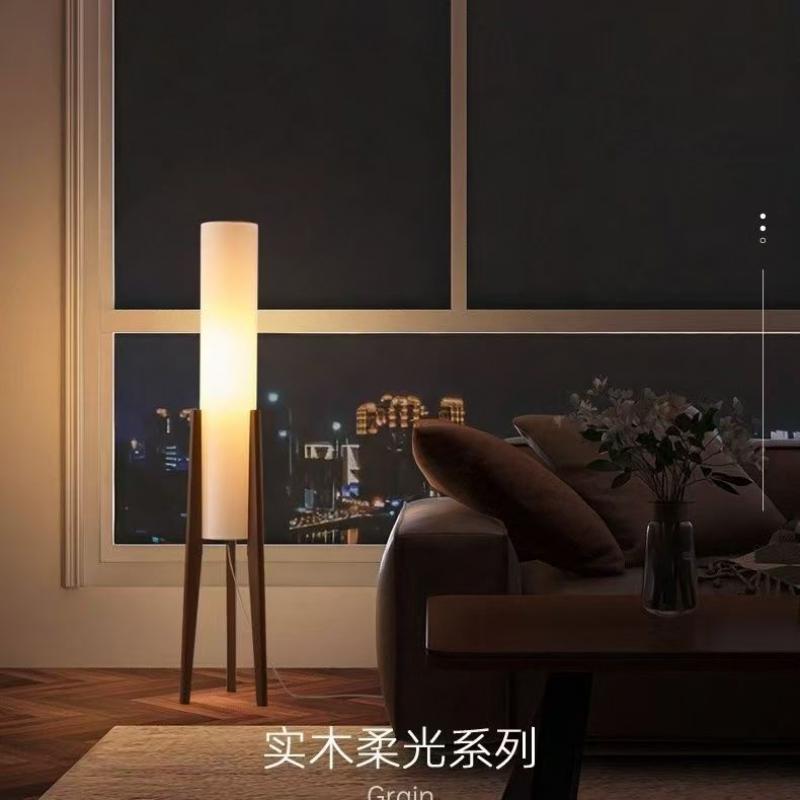 北欧無垢材フロアランプ、モダンでシンプルなファブリックフロアランプ、リビングルーム、寝室、部屋の装飾に。