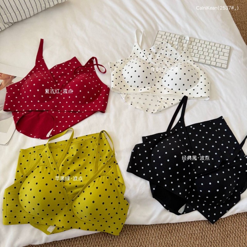 American Retro Polka Dot Bra Seamless Deep V Wireless Jelly Support Anti Sagging Lingerie Set Sexy Comfort MOYISU Sexy Bra Set