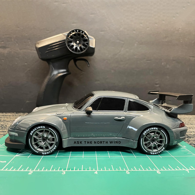 RC ドリフトカー 1:24 大人用リモートコントロールカー 20KM/H 4WD 高速 RC カー LED ライト付きエクストラドリフトタイヤ車両おもちゃ