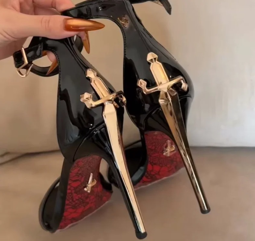 8 センチメートルファッションレディースハイヒール高品質金属笏小剣尖った革の女性の靴プレミアムシングルシューズ女性のための