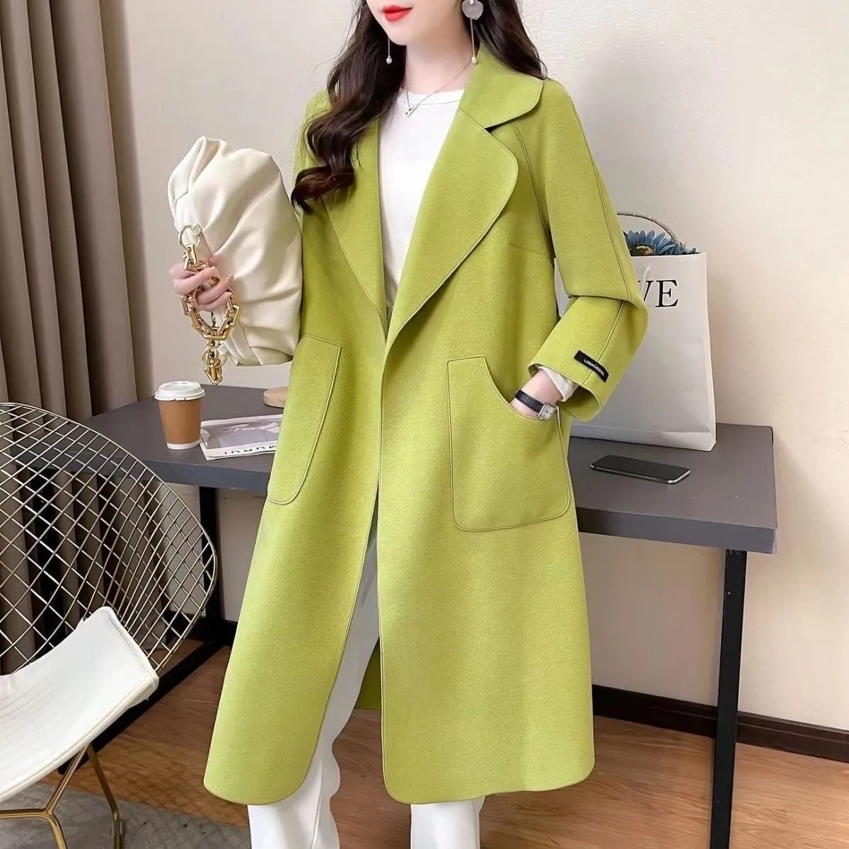 2025 秋/冬の新ハイエンド両面ウールコート女性のミッドレングス韓国ルーズでスリムなタイトなニットウールコートヴィンテージ