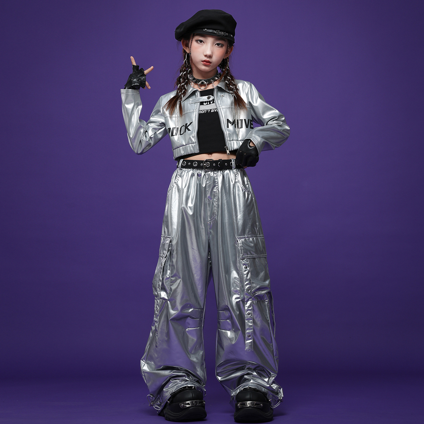 光沢のあるシルバーフェイクレザー女の子 2 個衣装カーゴパンツヒップホップ Kpop グループステージストリートダンス衣装ファットパンツシャッフル