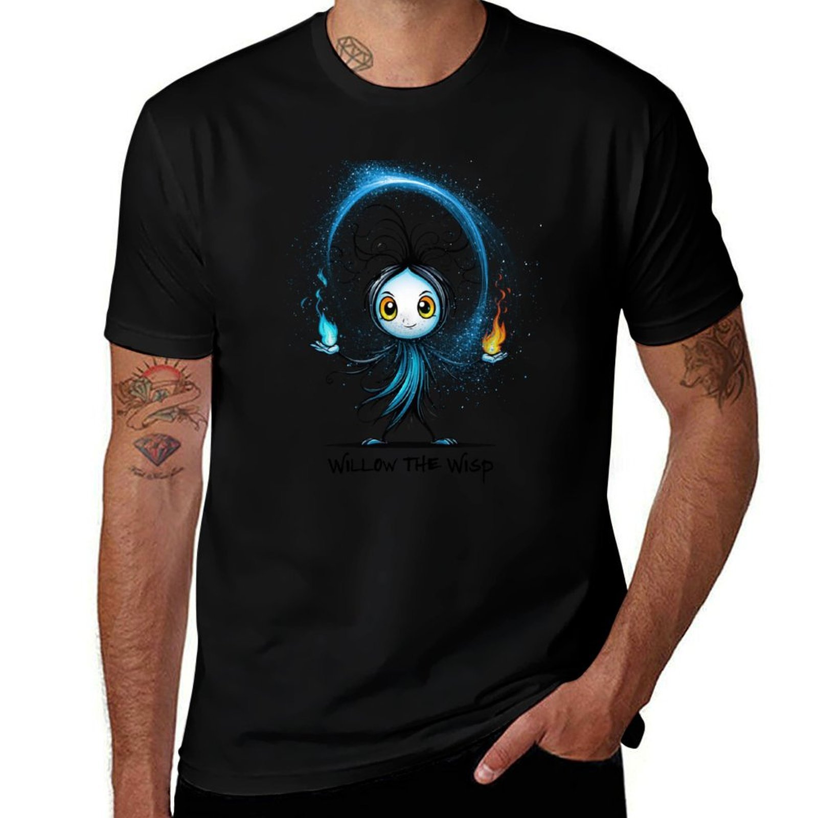 Willow the Wisp – Mystical Forest Flame Spirit Tシャツ 快適なベーシック クルーネック Tシャツ