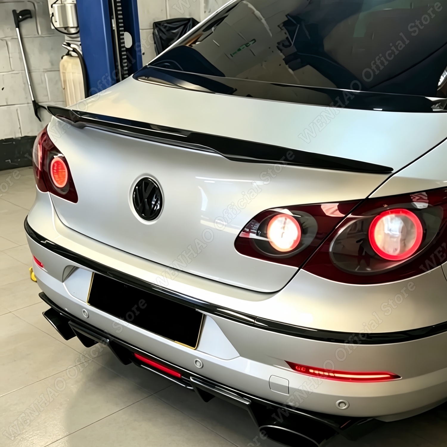 V スタイルグロスブラック車のリアスポイラーキャップ VW パサート B6 CC 357 TSI TDI 2008-2012 フェイスリフト前リアトランク尾翼ボディキット