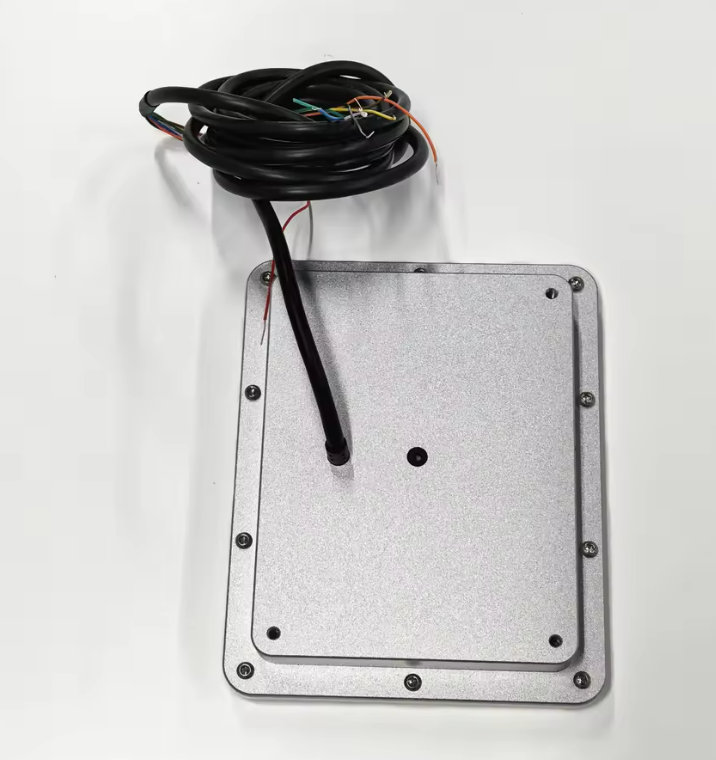交通速度監視ソリューション用の 24GHz レーダー センサー 単一車線および複数ターゲット車線向けの狭ビーム長距離