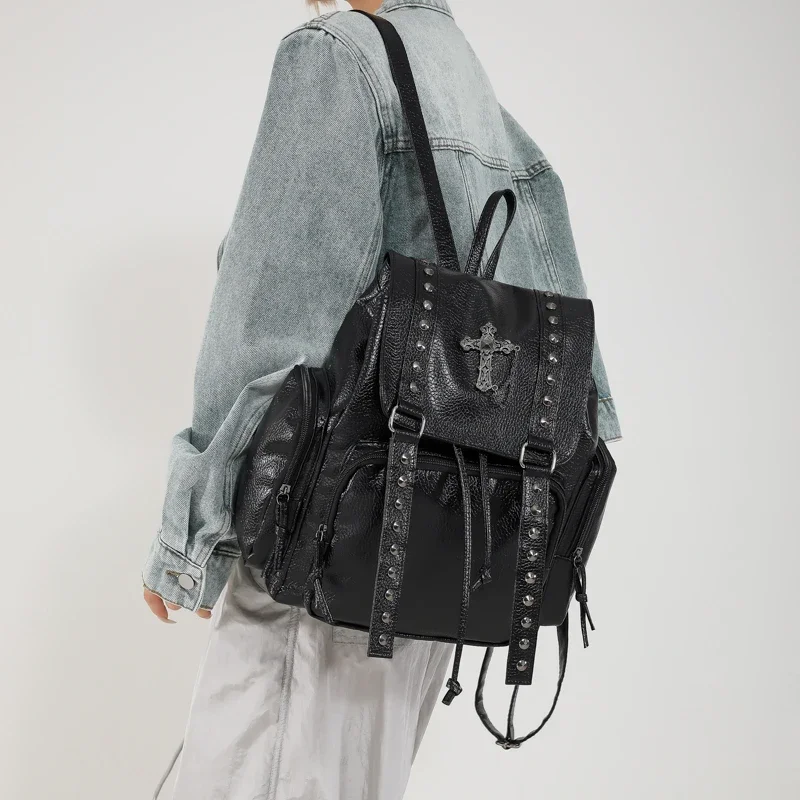 リベット Y2K バックパック女性ゴシックパンク Pu レザーショルダーバッグレディースヴィンテージ原宿バックパック大学大容量スクールバッグ
