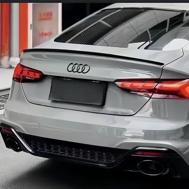 車のリアトランクルーフリップスポイラースプリッターウイングアウディ A5 A5 S ライン S5 F5 4 ドア 2017-2024 S スタイルリアブーツスポイラーウイングチューニング