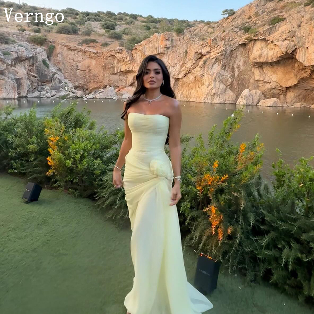 Verngo ブラッシュイエローシフォンイブニングドレスストラップレスマーメイドフォーマルオケージョンドレス女性 3D フラワーズウエディングドレスカスタマイズ
