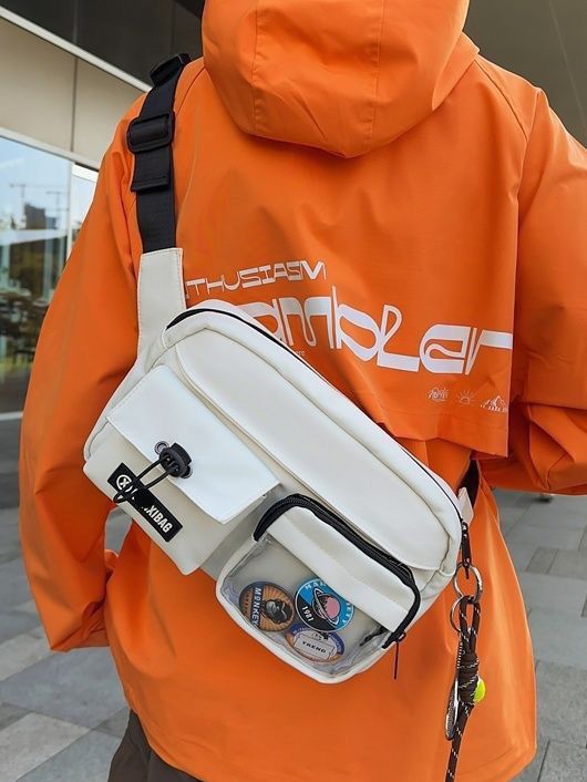 男性用チェストバッグ スリングバッグ メンズバッグ ソリッドカラー メンズチェストバッグ メンズ ファニーパック メンズクロスバッグ イタバッグ クロスボディバッグ メンズ