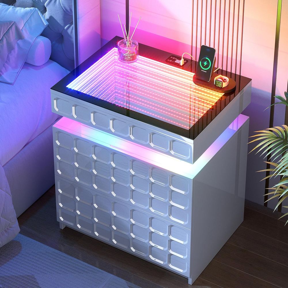 充電ステーションとスマート RGB ライト付きナイトスタンド、隠しストレージとスライド強化ガラストップ付き LED ナイトスタンド、ern B