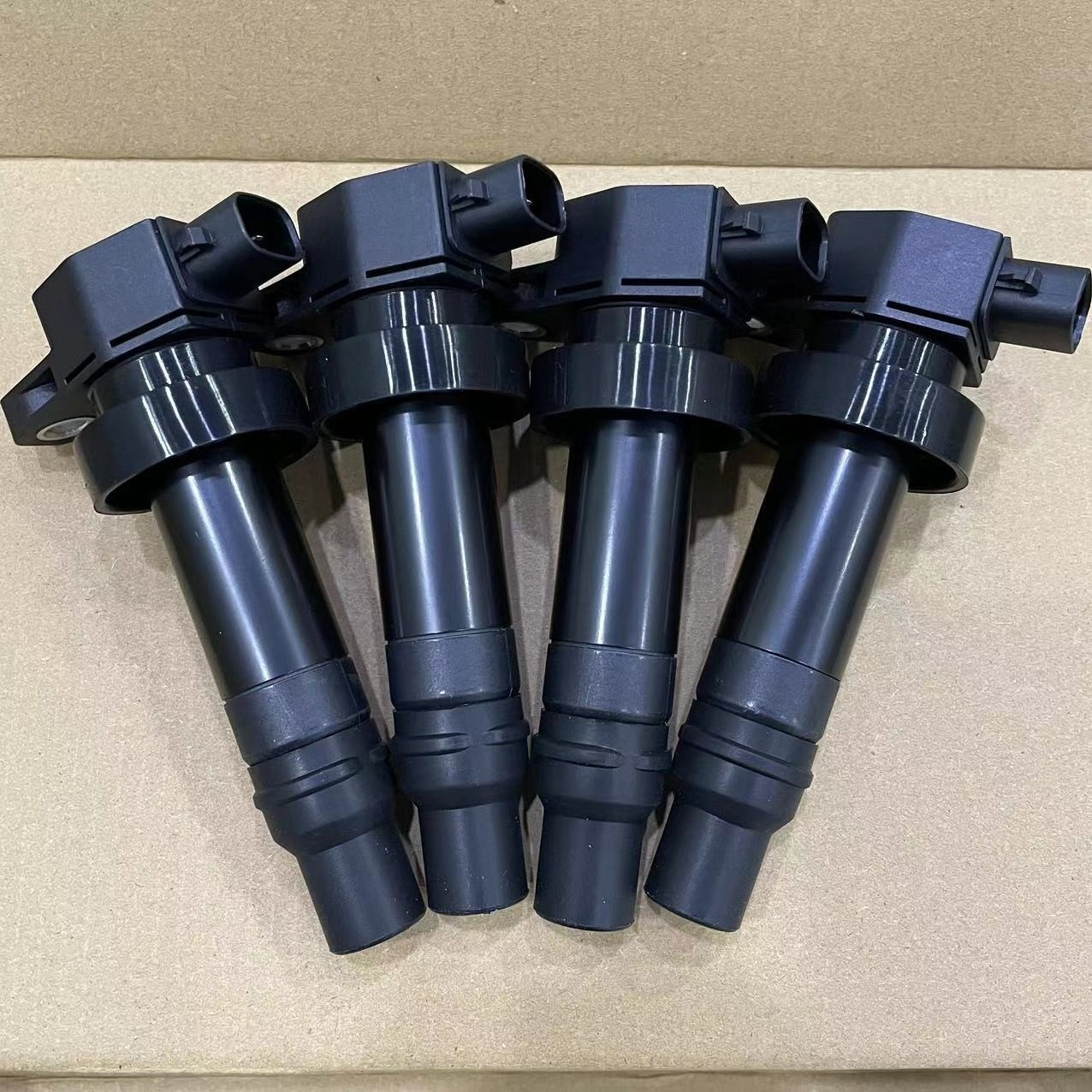 4 個 27301-2B010 27350-2B000 新しい点火コイル Ki-a S-oul ヒュンダイ 1.6L 273012B010 27301-2B000