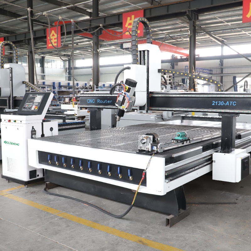 木工家具デザイン用の 180 度回転スピンドルを備えた経済的な 4 軸 CNC 木工彫刻機