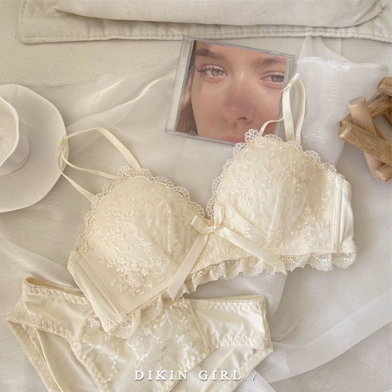 Sexy Lace Embroidered Bra Set with Small Chest Gathered for Collection, Accessory Breasts Without Steel Rims, Underwear Set