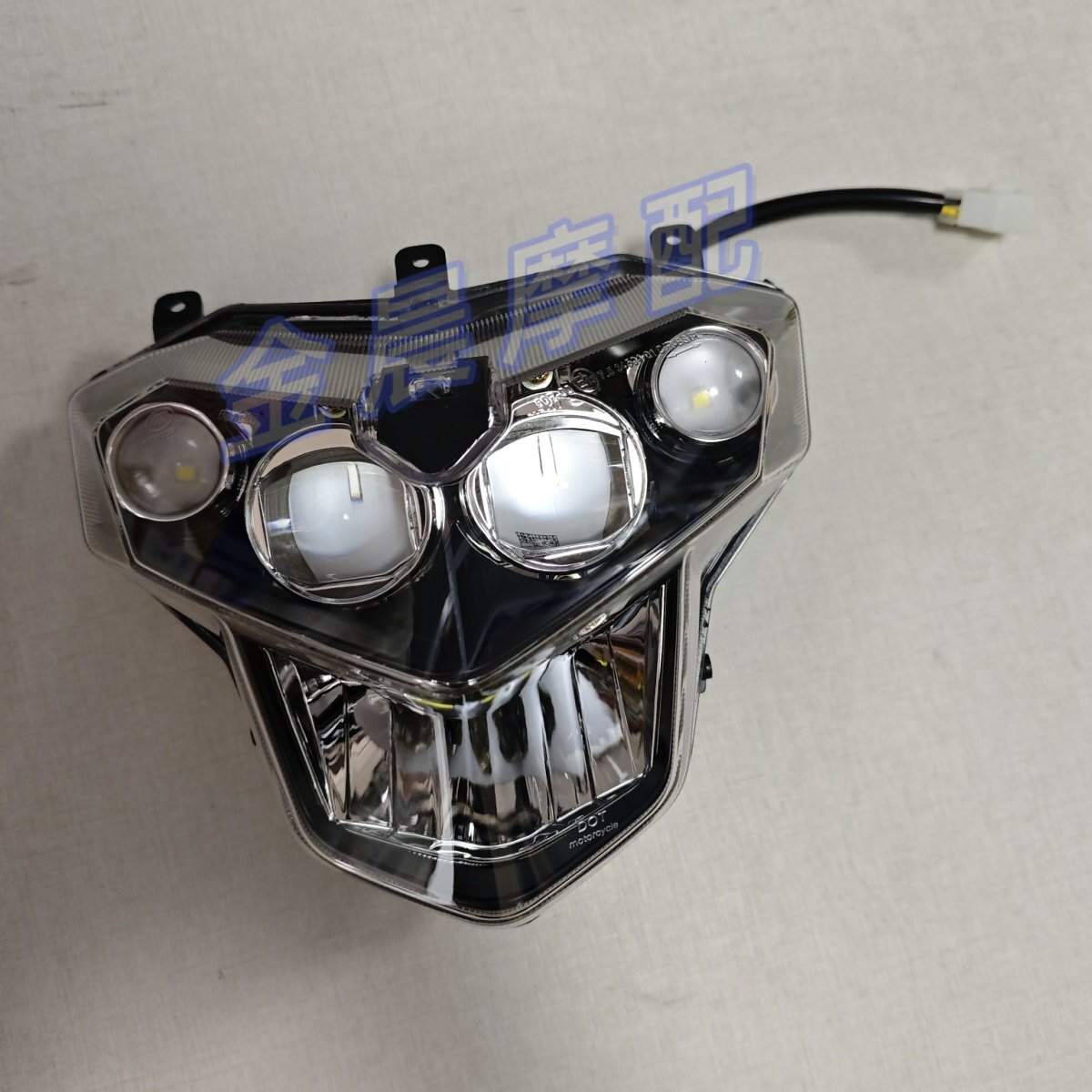 オートバイ高精細ランプハウジングガラスフロントヘッドライトガードベネリ BJ125-3E TNT125 TNT135 BJ 125-3E