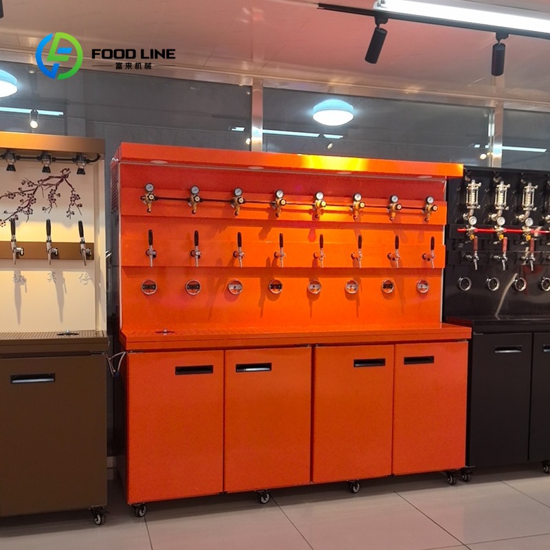 カスタマイズされた高級マルチタップ一定温度ドラフトビールマシン KTV ホテル商業クラフトクラフト無濾過ビールマシン
