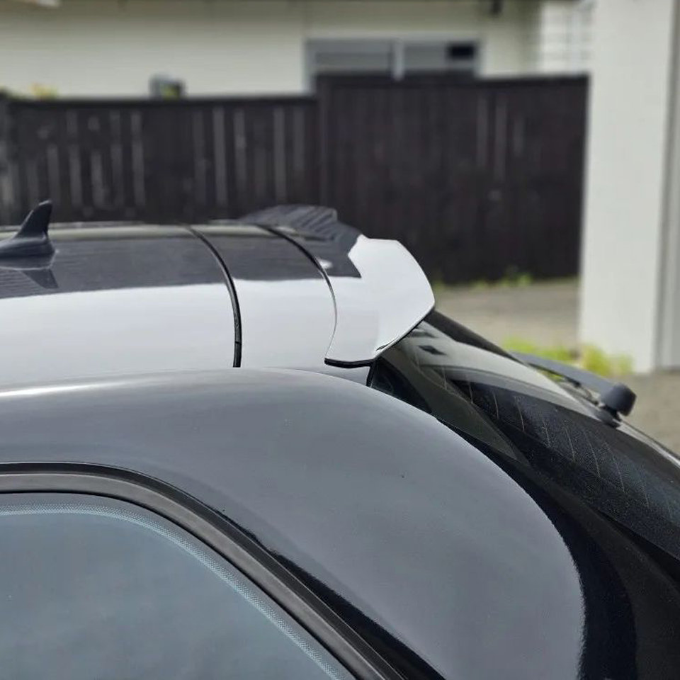 1Pc 車のリアルーフスポイラーウイング VW ゴルフ 5 6 7 8 MK5 MK6 MK7 MK8 ハッチバックリアテールウイングボディキットチューニング黒 ABS