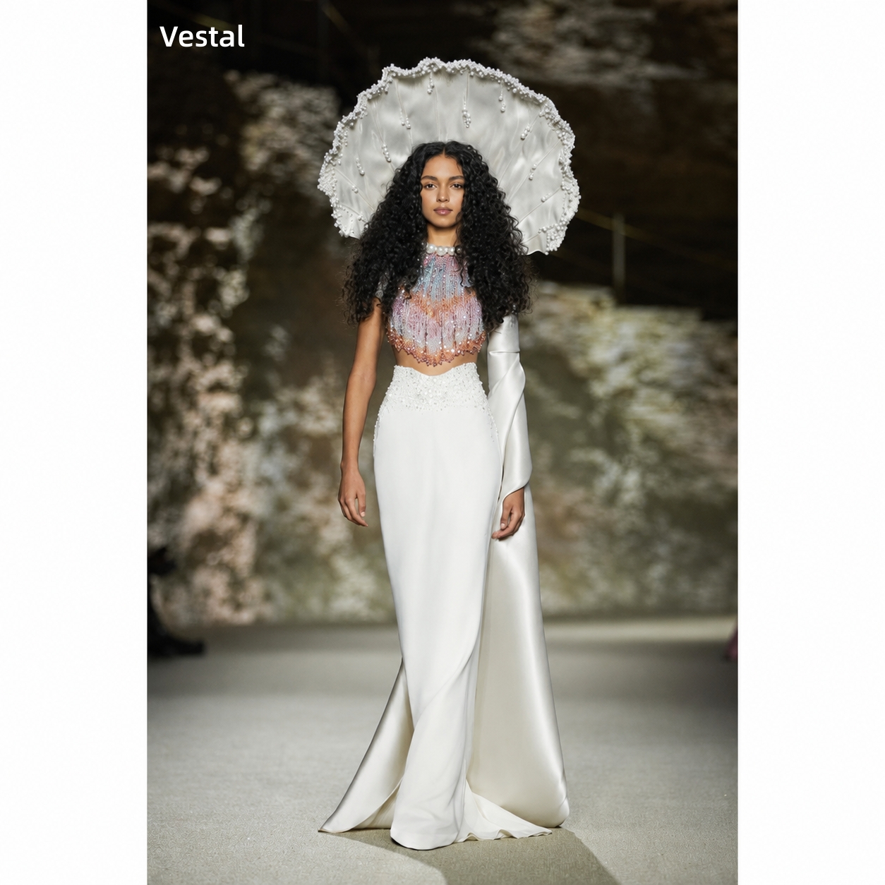 Vestal 高級ツーピースマーメイドプロムドレススパンコールサテンフォーマルイブニングドレスケープスリーブウェディングガラカスタマイズ