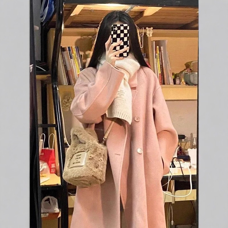ピンクのウールのコートの女性のルーズミディスタイルヘップバーンスタイルアウター韓国スタイル秋冬新着ポリエステル繊維